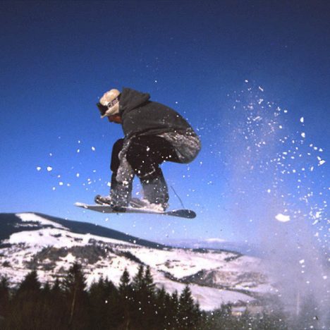 Aménager son véhicule pour son activité de location de ski et snowboard